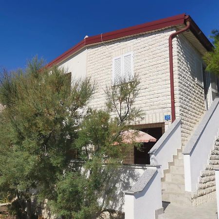 Apartman Irena Vir Bagian luar foto