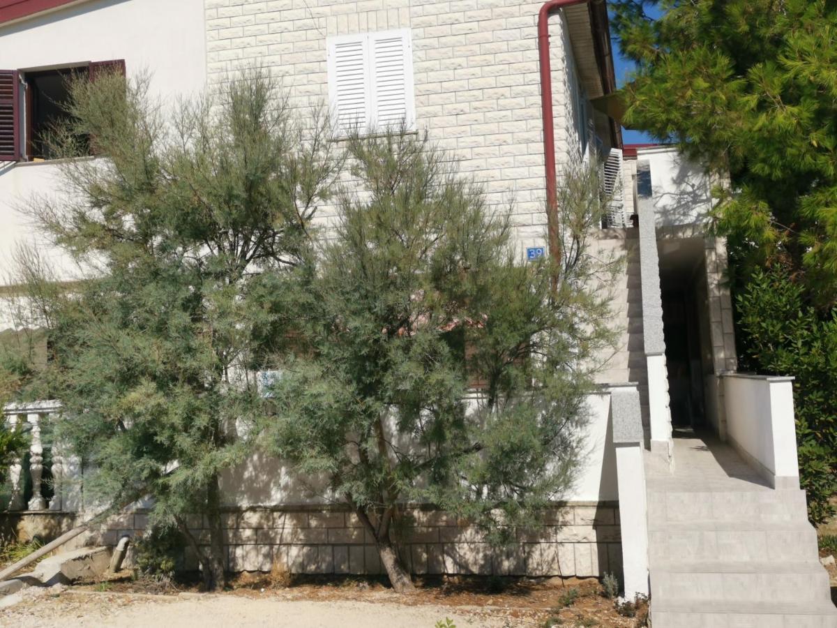 Apartman Irena Vir Bagian luar foto